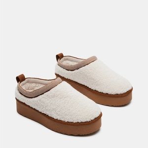 Steve Madden Codie Faux Shearling Natural - Size 6